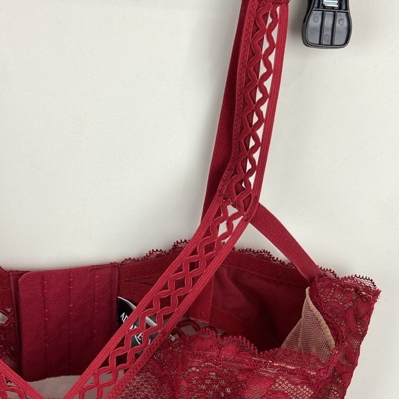Adore Me Verana Unlined Bra Red Lace Size 36D - Picture 4 of 14